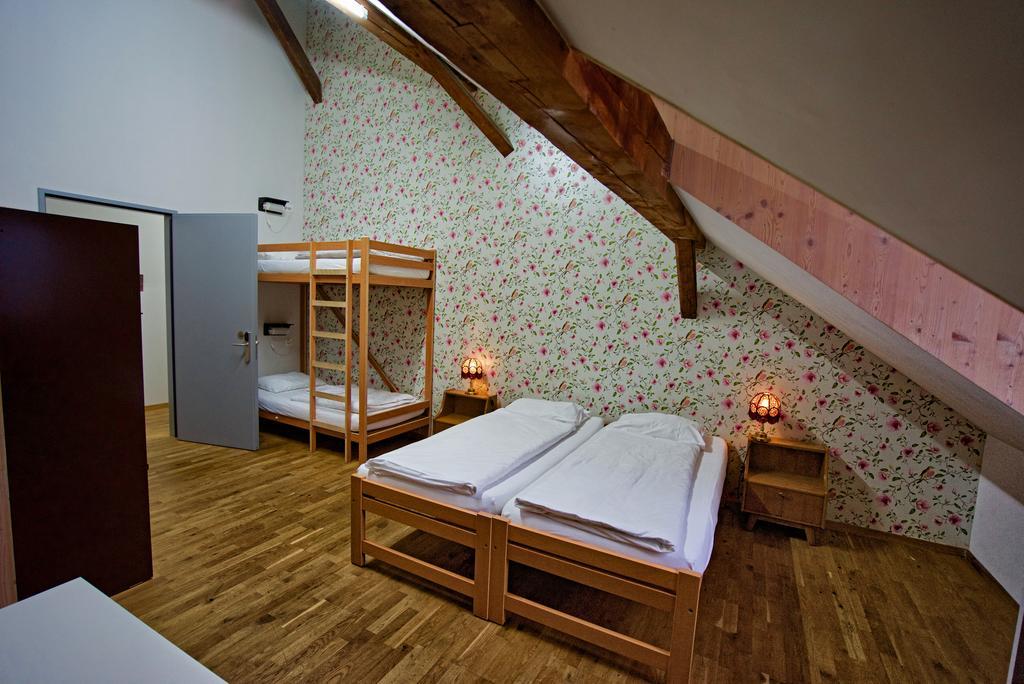 Depot 195 - Hostel Winterthur Bagian luar foto