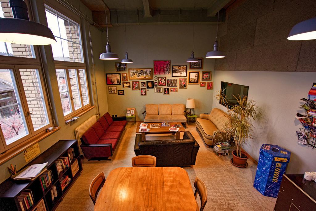 Depot 195 - Hostel Winterthur Bagian luar foto