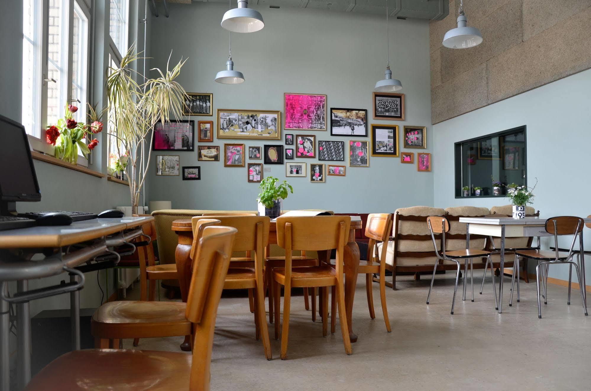 Depot 195 - Hostel Winterthur Bagian luar foto