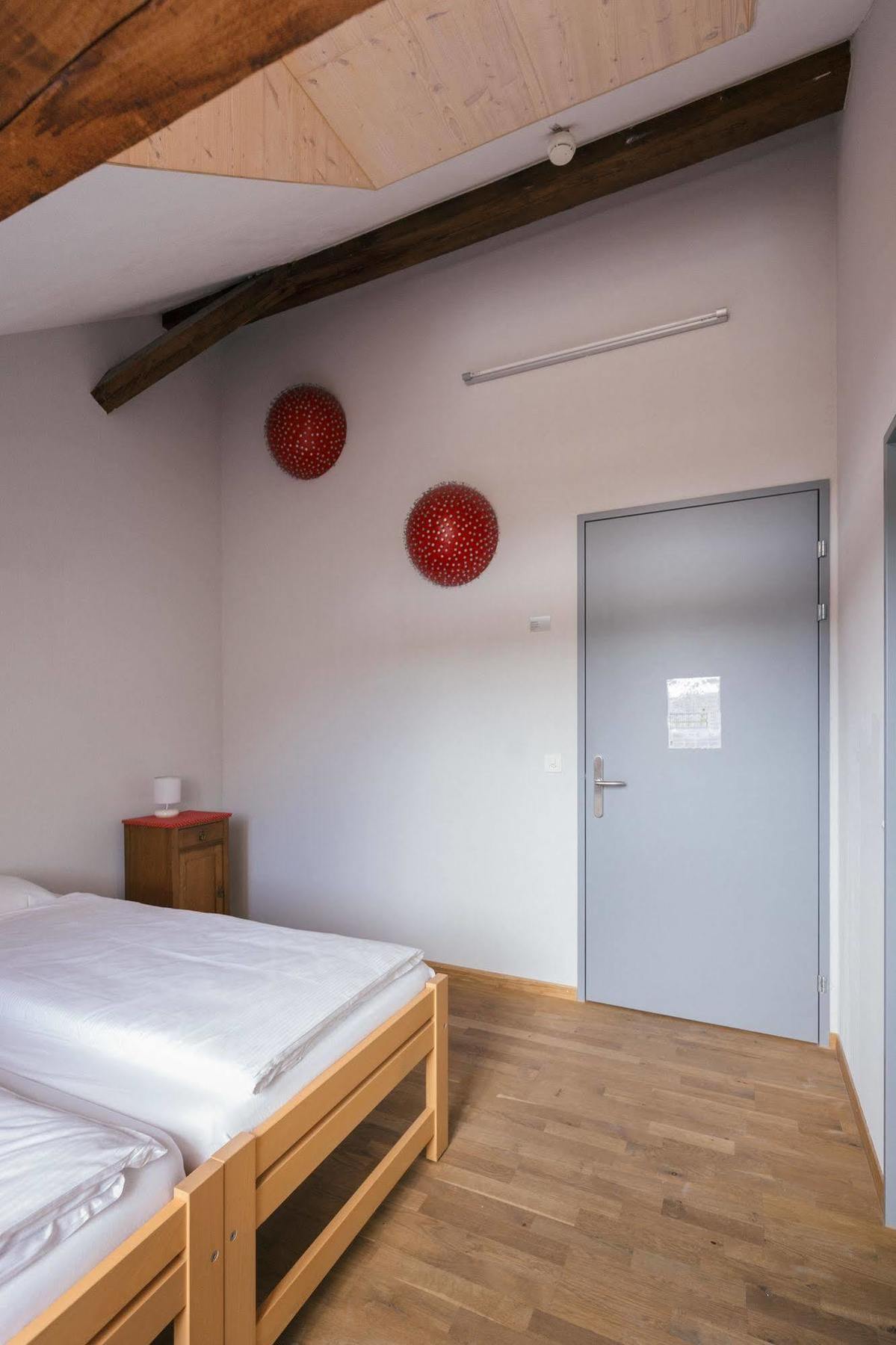 Depot 195 - Hostel Winterthur Bagian luar foto