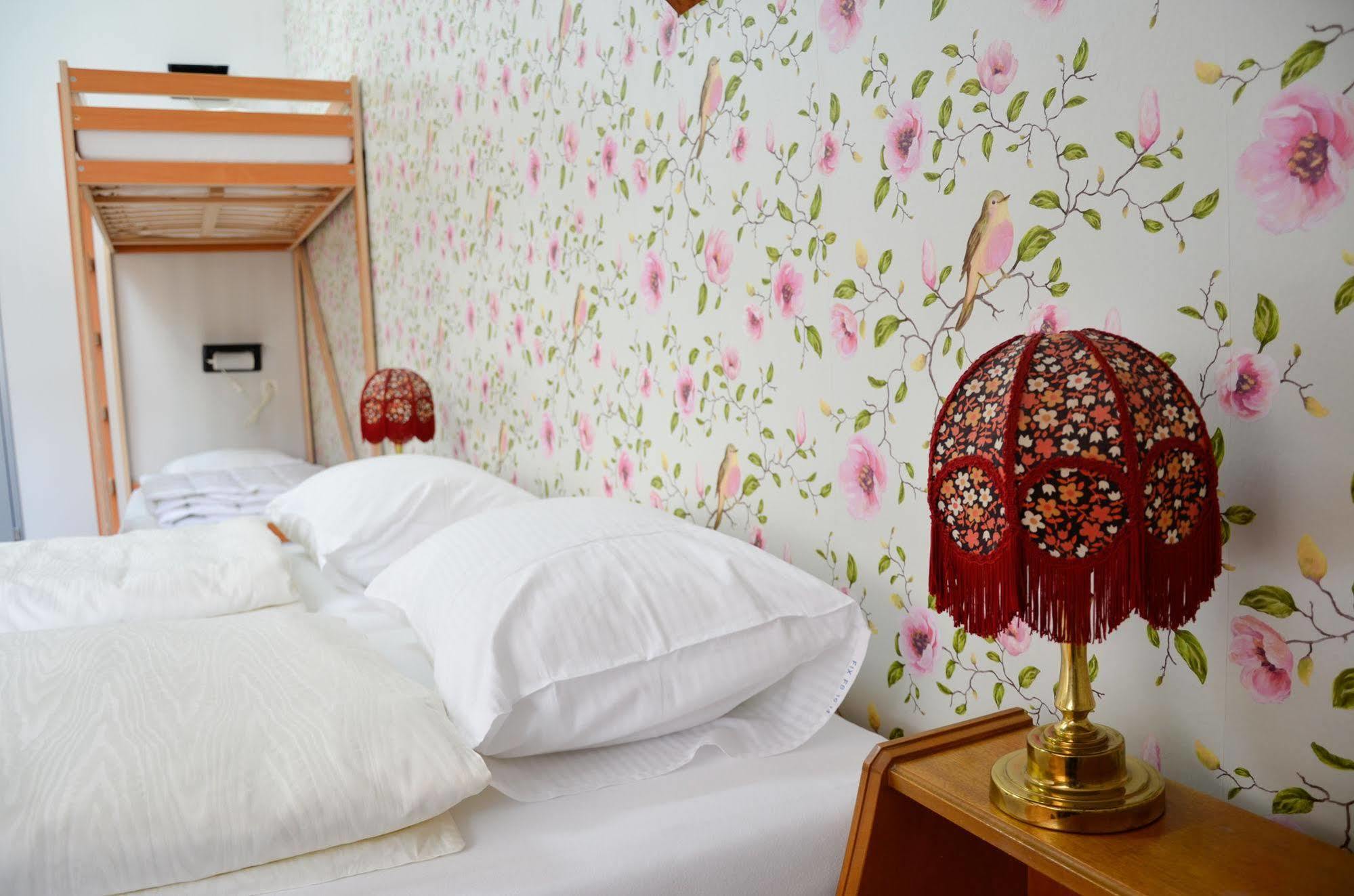 Depot 195 - Hostel Winterthur Bagian luar foto