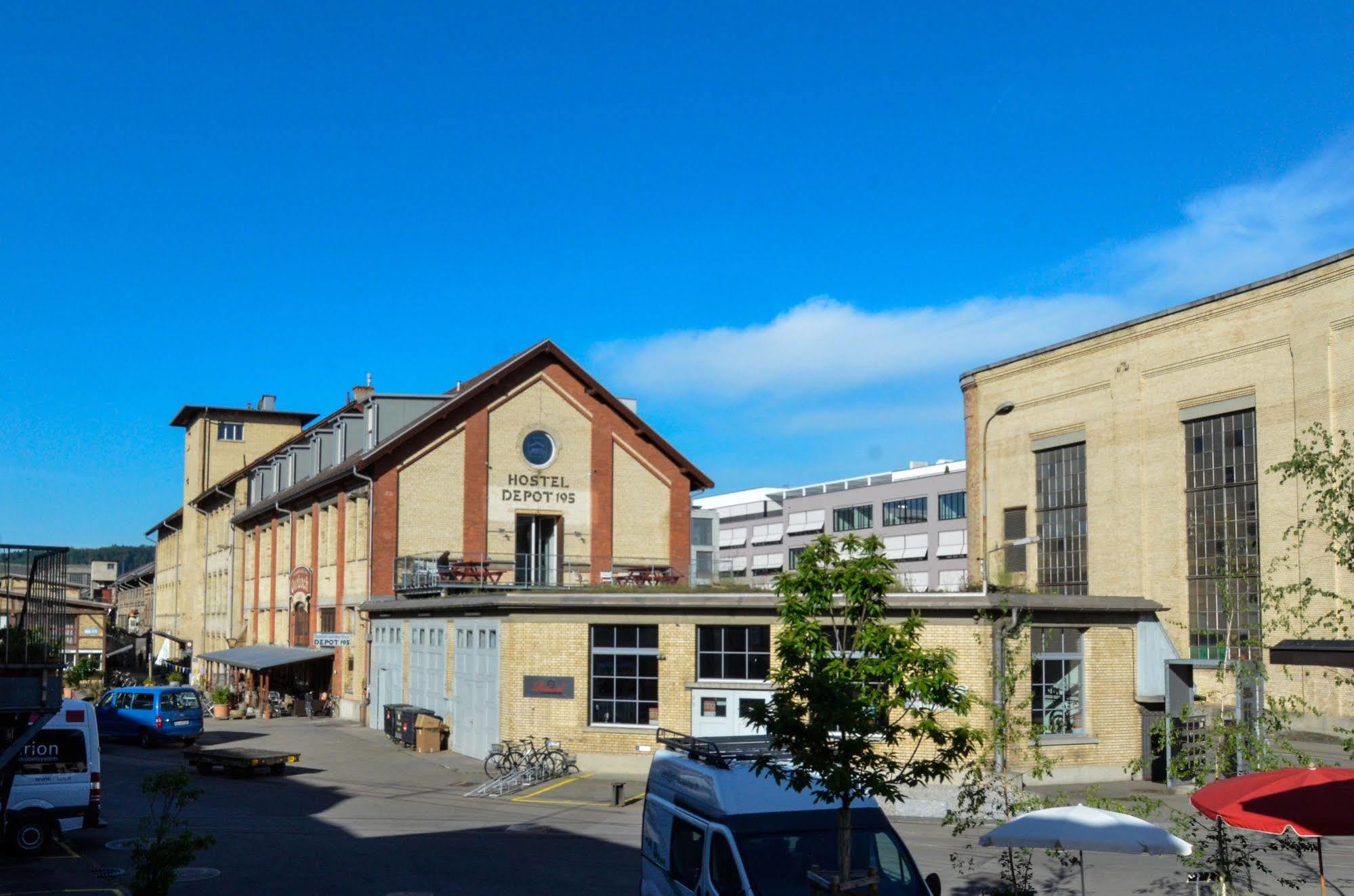 Depot 195 - Hostel Winterthur Bagian luar foto