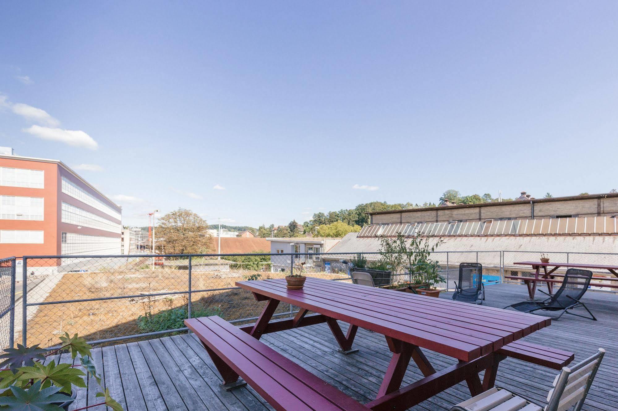 Depot 195 - Hostel Winterthur Bagian luar foto